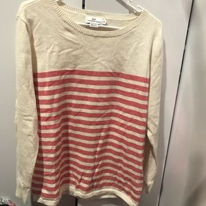 Vineyard vine sweater